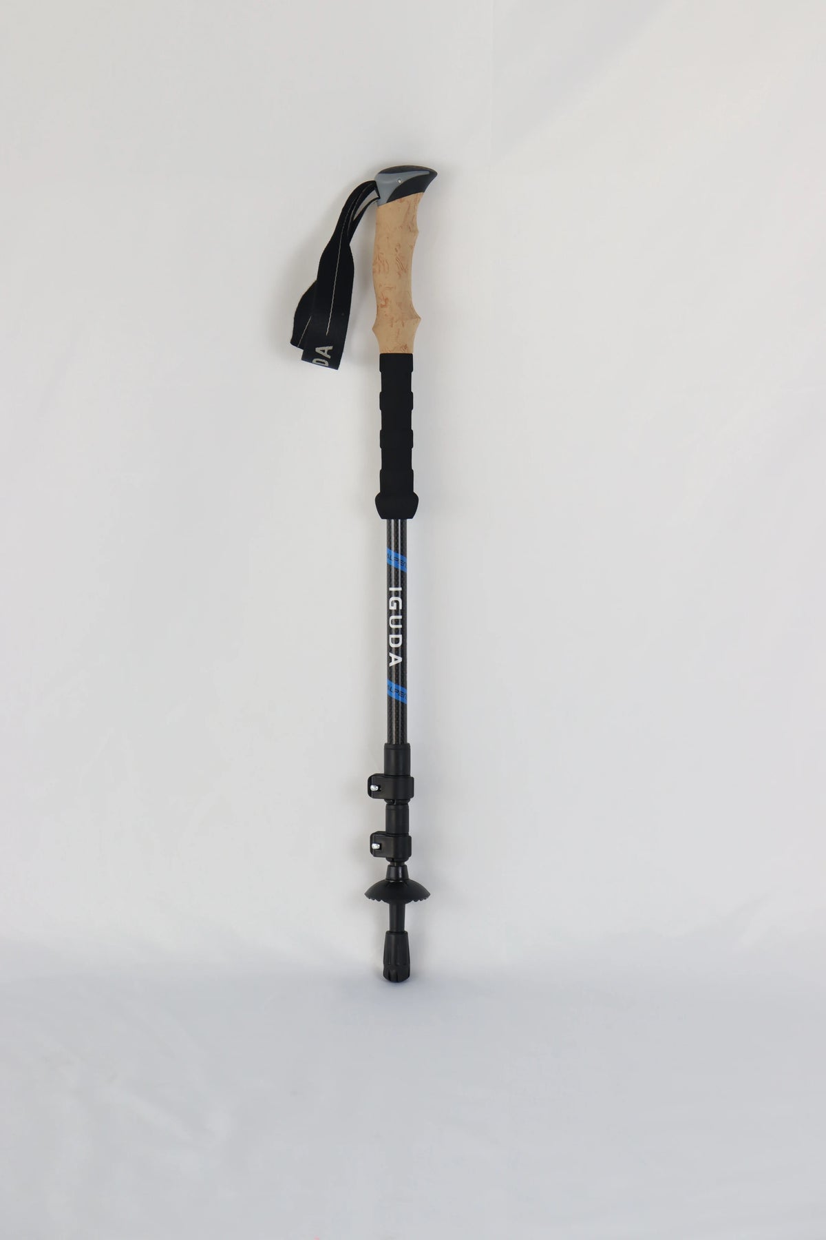 Carbon Fiber Collapsible Trekking Poles – Lightweight Adjustable Telescopic Hiking & Walking Sticks for Climbing