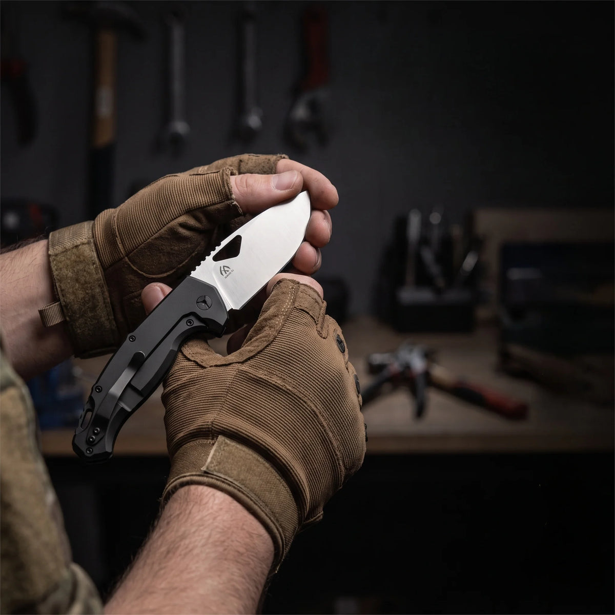Stainless Steel Folding Knife Portable Pocket Knife for Outdoor Camping Fishing and Cutting Fruits and Vegetables